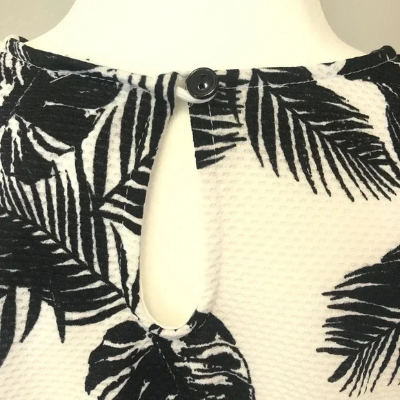 Mandy Evans Palm Leaf Short Sleeve Blouse - Picture 9 of 11